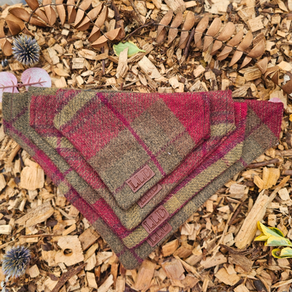 Dog Bandana - Pembroke - Wool like, check, plaid, tartan