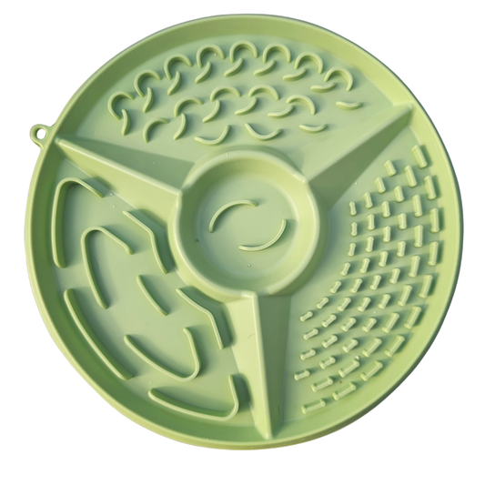Round Lick Mat – Green, Multi-Texture